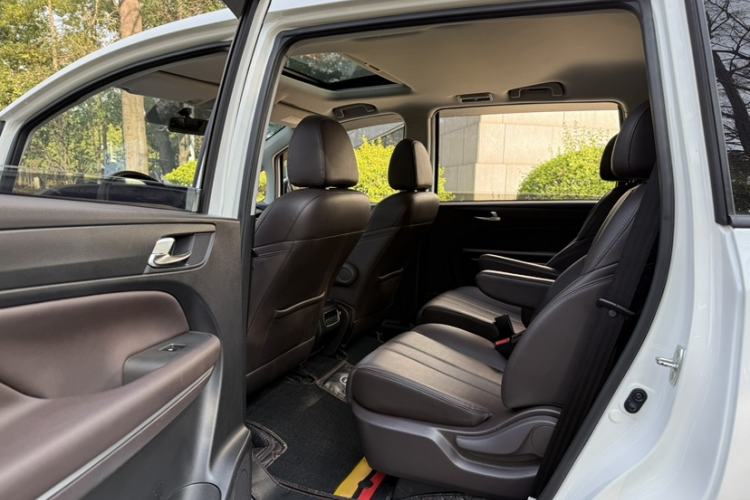 Used GAC Trumpchi M6 2019 270T DCT Luxury Edition (6-seater) China VI Interior 3
