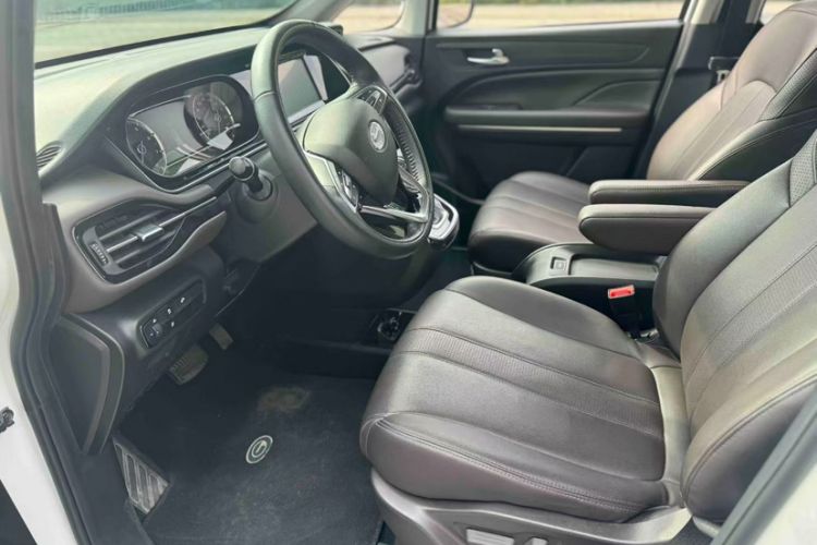 Used GAC Trumpchi M6 2019 270T DCT Luxury Edition (7-seater) China VI Interior 4