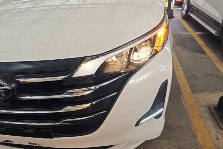 Used GAC Trumpchi M6 2019 270T DCT Prestige Edition (7-seater) China VI Left Front Headlight