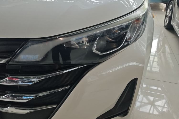 Used GAC Trumpchi M6 2019 270T DCT Luxury Edition (7-seater) China VI Left Front Headlight