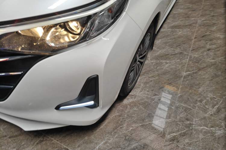 Used GAC Trumpchi M6 2019 270T DCT Luxury Edition (7-seater) China VI Left Front Headlight