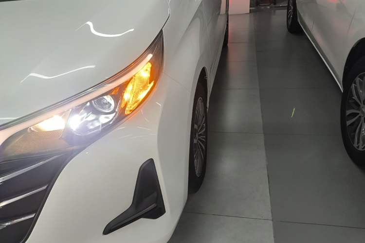 Used GAC Trumpchi M6 2019 270T DCT Luxury Edition (6-seater) China VI Left Front Headlight