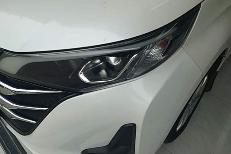 Used GAC Trumpchi M6 2019 270T Automatic Luxury Edition (7-seater) China V Standard Left Front Headlight