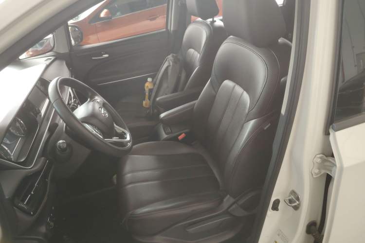 Used GAC Trumpchi M6 2019 270T DCT Luxury Edition (7-seater) China VI Left Front Seat
