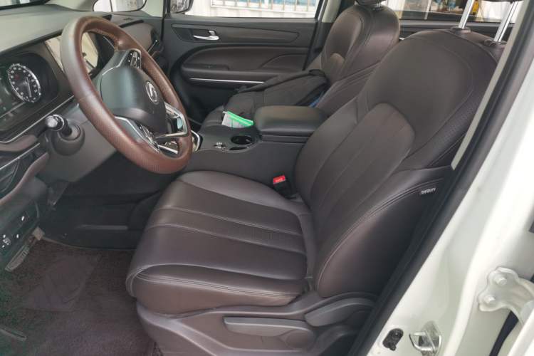 Used GAC Trumpchi M6 2019 270T Automatic Elite Edition (7-seater) China V Standard Left Front Seat