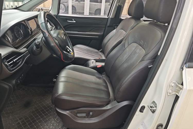 Used GAC Trumpchi M6 2019 270T DCT Luxury Edition (7-seater) China VI Left Front Seat
