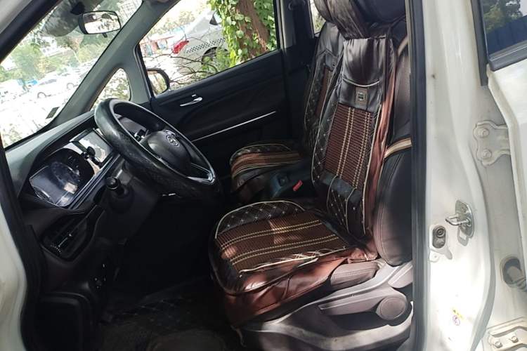 Used GAC Trumpchi M6 2019 270T Automatic Luxury Edition (7-seater) China V Standard Left Front Seat