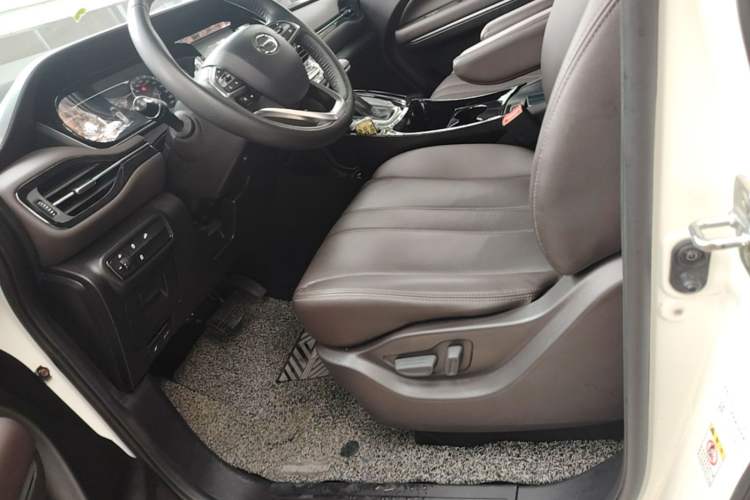 Used GAC Trumpchi M6 2019 270T DCT Luxury Edition (6-seater) China VI Left Front Seat