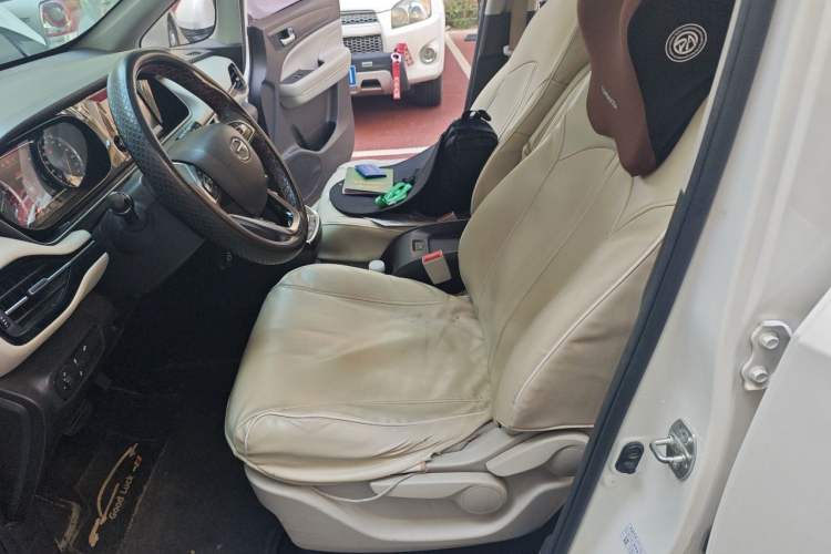 Used GAC Trumpchi M6 2019 270T DCT Elite Edition (7-seater) China VI Left Front Seat