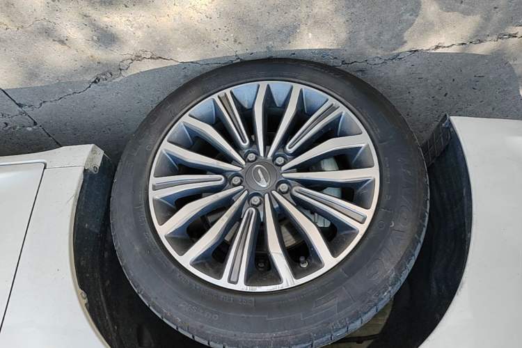 Used GAC Trumpchi M6 2019 270T DCT Luxury Edition (7-seater) China VI Left Front Wheel Hub