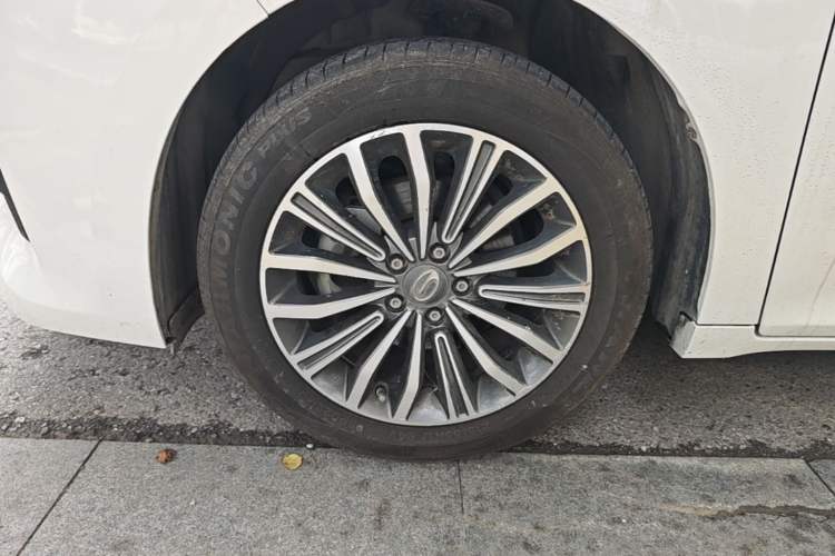 Used GAC Trumpchi M6 2019 270T DCT Luxury Edition (7-seater) China VI Left Front Wheel Hub