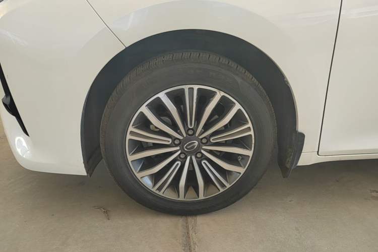 Used GAC Trumpchi M6 2019 270T DCT Luxury Edition (7-seater) China VI Left Front Wheel Hub
