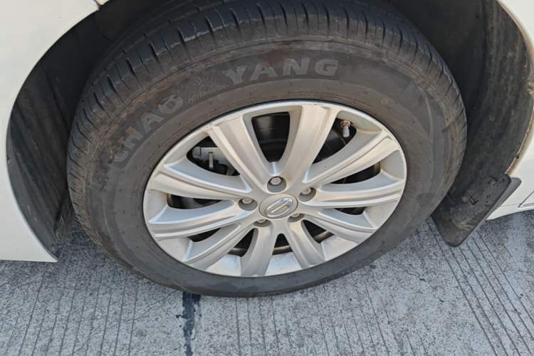 Used GAC Trumpchi M6 2019 270T DCT Elite Edition (7-seater) China VI Left Front Wheel Hub