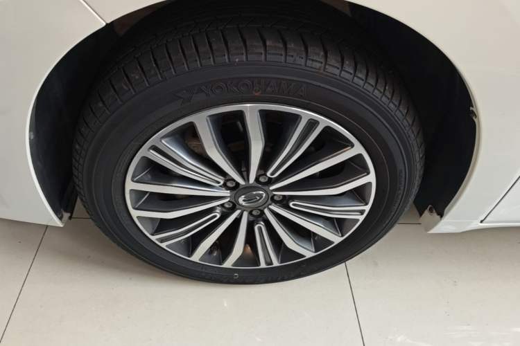 Used GAC Trumpchi M6 2019 270T DCT Luxury Edition (7-seater) China VI Left Front Wheel Hub