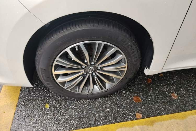 Used GAC Trumpchi M6 2019 270T DCT Luxury Edition (6-seater) China VI Left Front Wheel Hub