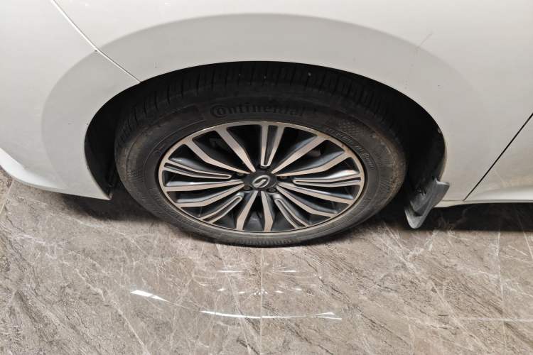 Used GAC Trumpchi M6 2019 270T DCT Luxury Edition (7-seater) China VI Left Front Wheel Hub