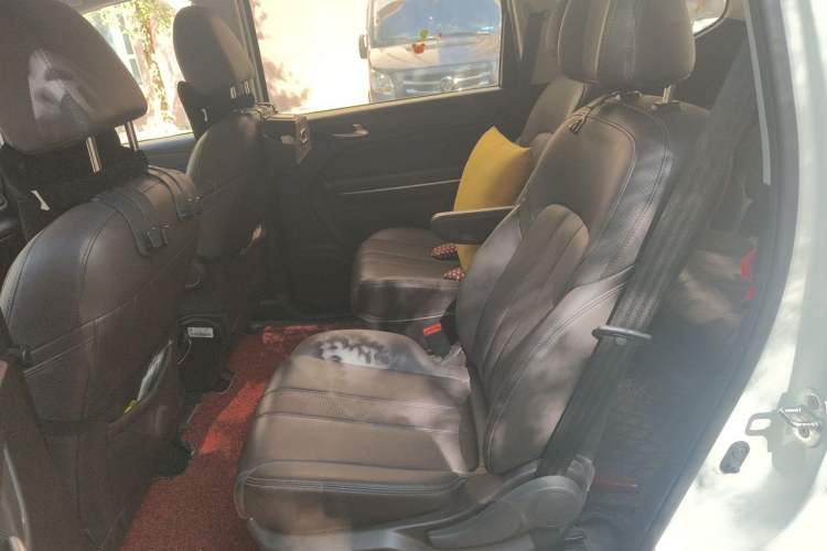 Used GAC Trumpchi M6 2019 270T DCT Luxury Edition (7-seater) China VI Left Rear Seat