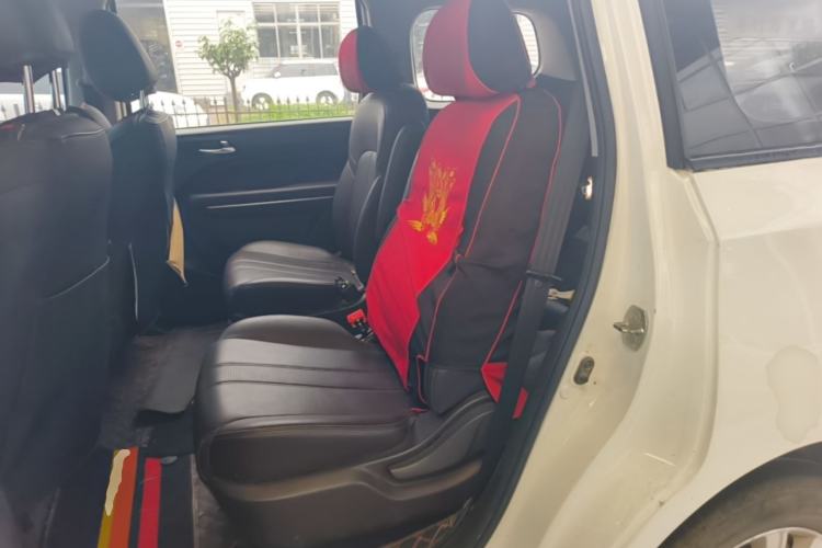 Used GAC Trumpchi M6 2019 270T DCT Luxury Edition (7-seater) China VI Left Rear Seat
