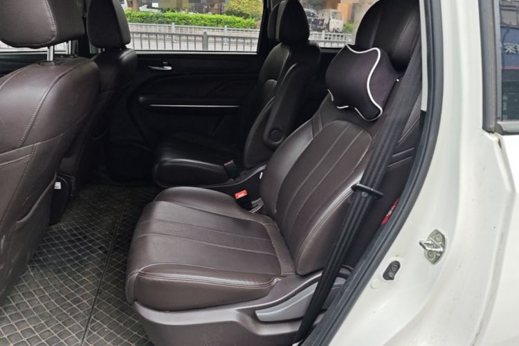 Used GAC Trumpchi M6 2019 270T DCT Luxury Edition (7-seater) China VI Left Rear Seat