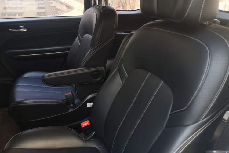 Used GAC Trumpchi M6 2019 270T DCT Luxury Edition (7-seater) China VI Left Rear Seat
