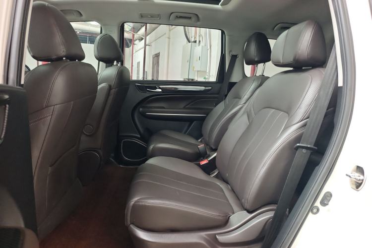 Used GAC Trumpchi M6 2019 270T DCT Luxury Edition (7-seater) China VI Left Rear Seat