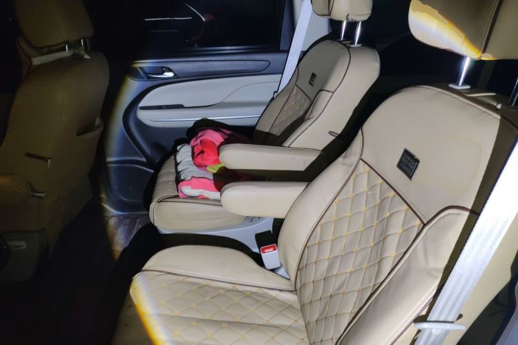 Used GAC Trumpchi M6 2019 270T Manual Elite Edition (7-seater) China V Standard Left Rear Seat