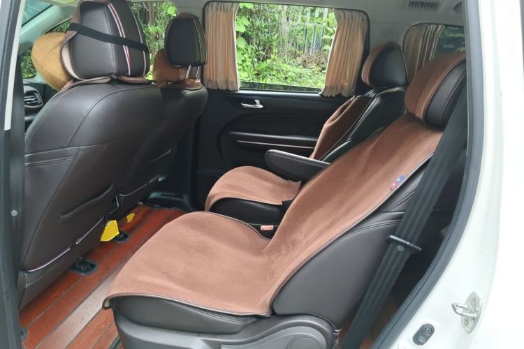 Used GAC Trumpchi M6 2019 270T DCT Luxury Edition (7-seater) China VI Left Rear Seat