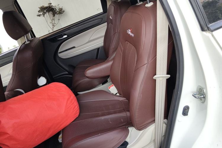 Used GAC Trumpchi M6 2019 270T Automatic Elite Edition (7-seater) China V Standard Left Rear Seat