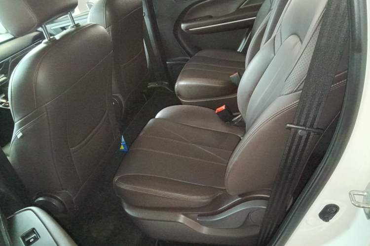 Used GAC Trumpchi M6 2019 270T DCT Luxury Edition (6-seater) China VI Left Rear Seat