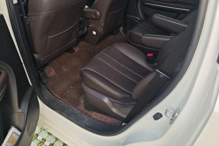 Used GAC Trumpchi M6 2019 270T Automatic Luxury Edition (6-seater) - China V Standard Left Rear Seat
