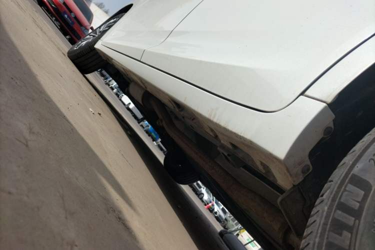 Used GAC Trumpchi M6 2019 270T DCT Prestige Edition (6-Seater) China VI Left Side Sill