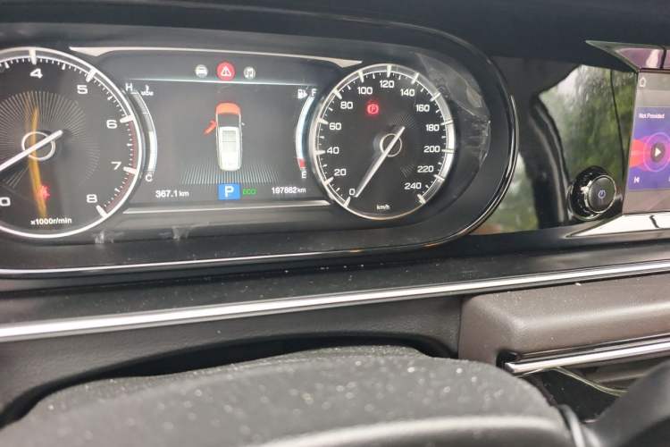Used GAC Trumpchi M6 2019 270T Automatic Luxury Edition (7-seater) China V Standard Odometer Close Up