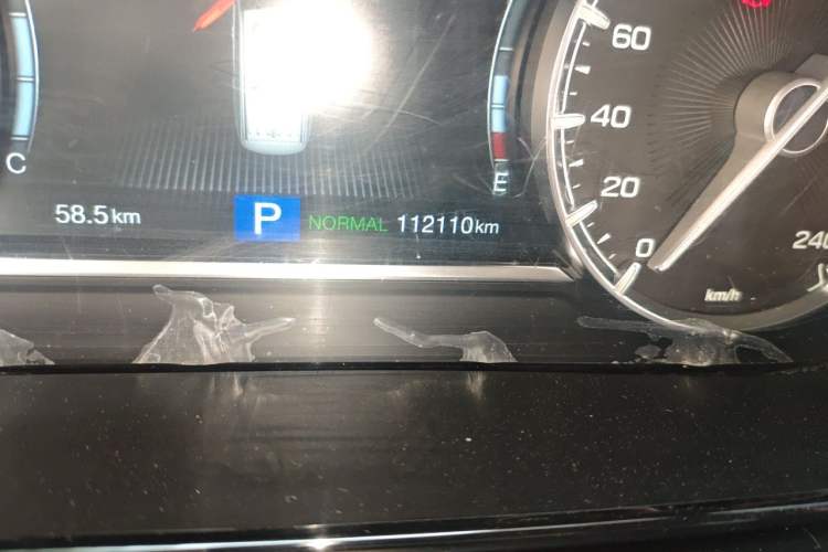 Used GAC Trumpchi M6 2019 270T Automatic Luxury Edition (7-seater) China V Standard Odometer Close Up