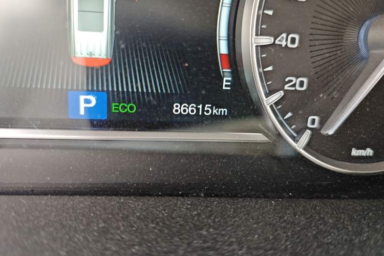 Used GAC Trumpchi M6 2019 270T Automatic Luxury Edition (7-seater) China V Standard Odometer Close Up