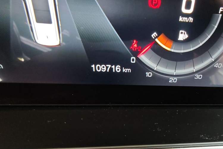 Used GAC Trumpchi M6 2019 270T Automatic Prestige Edition (7-seater) China V Standard Odometer Close Up