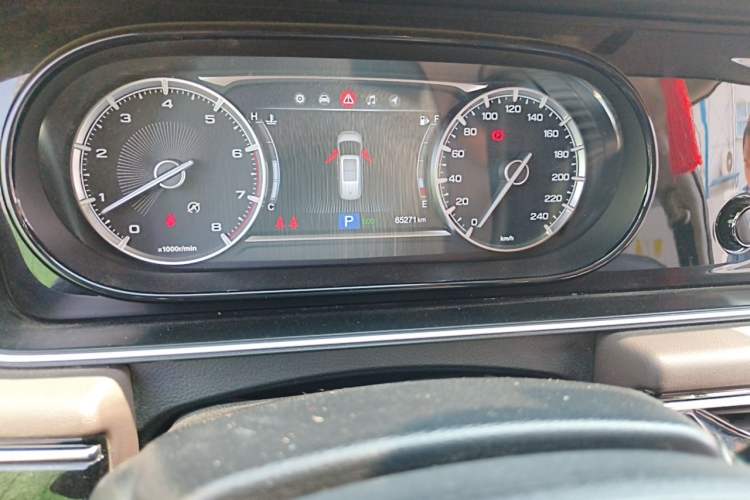 Used GAC Trumpchi M6 2019 270T DCT Luxury Edition (7-seater) China VI Odometer Close Up
