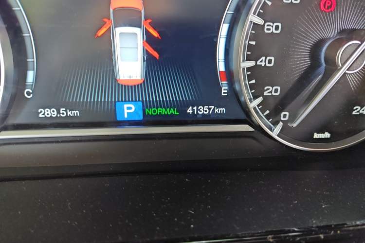 Used GAC Trumpchi M6 2019 270T DCT Elite Edition (7-seater) China VI Odometer Close Up