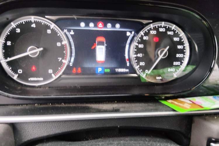 Used GAC Trumpchi M6 2019 270T DCT Luxury Edition (7-seater) China VI Odometer Close Up