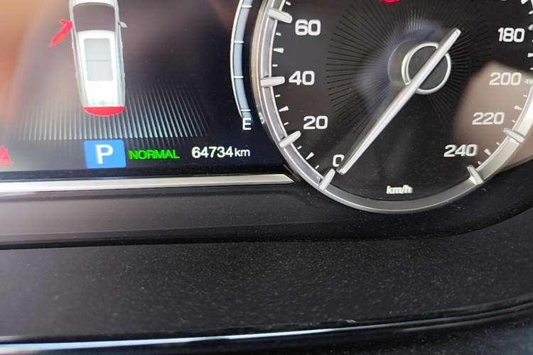 Used GAC Trumpchi M6 2019 270T DCT Luxury Edition (7-seater) China VI Odometer Close Up