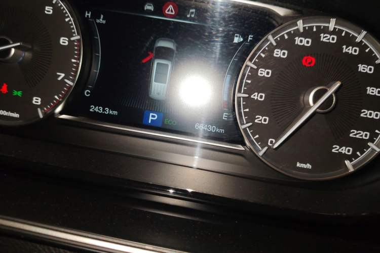 Used GAC Trumpchi M6 2019 270T DCT Luxury Edition (6-seater) China VI Odometer Close Up