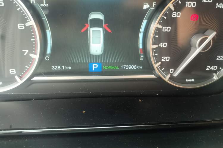 Used GAC Trumpchi M6 2019 270T Automatic Luxury Edition (7-seater) China V Standard Odometer Close Up