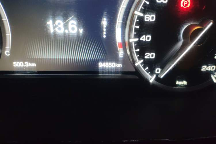 Used GAC Trumpchi M6 2019 270T Manual Elite Edition (7-seater) China V Standard Odometer Close Up