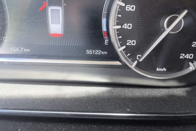 Used GAC Trumpchi M6 2019 270T Manual Elite Edition (7-seater) China V Standard Odometer Close Up