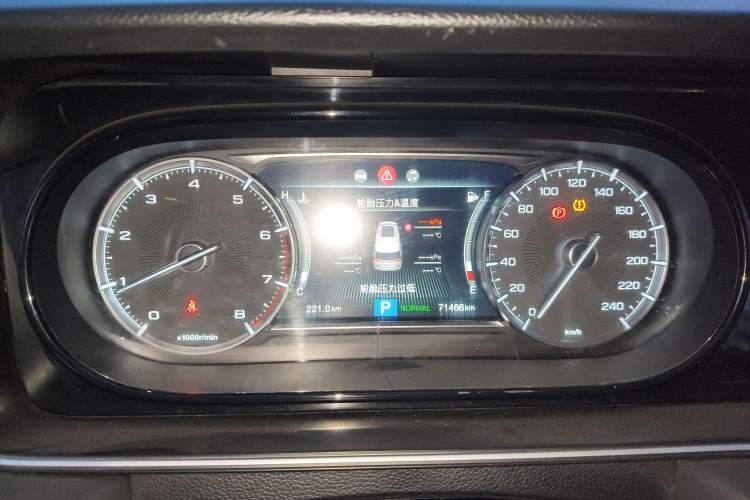 Used GAC Trumpchi M6 2019 270T DCT Luxury Edition (7-seater) China VI Odometer Close Up
