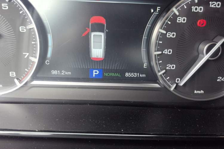 Used GAC Trumpchi M6 2019 270T Automatic Luxury Edition (6-seater) - China V Standard Odometer Close Up