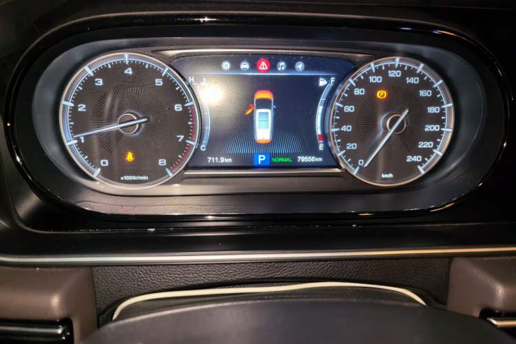 Used GAC Trumpchi M6 2019 270T DCT Luxury Edition (7-seater) China VI Odometer Close Up