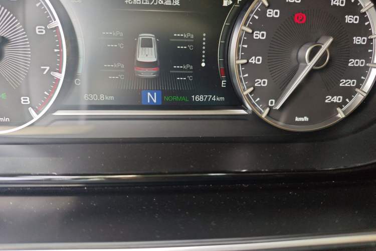 Used GAC Trumpchi M6 2019 270T Automatic Prestige Edition (7-seater) China V Standard Odometer Close Up