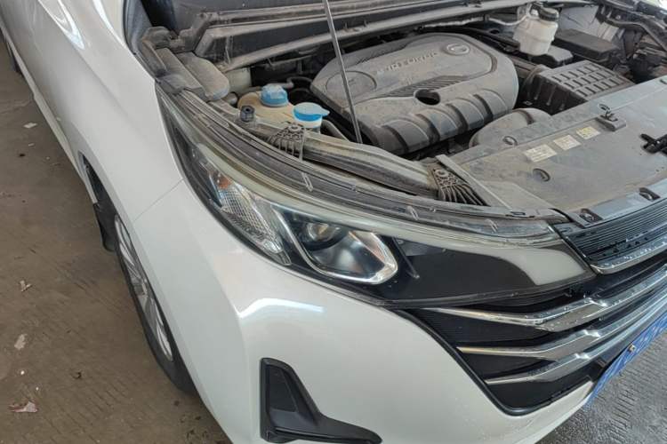 Used GAC Trumpchi M6 2019 270T Automatic Luxury Edition (7-seater) China V Standard Right Front Headlight