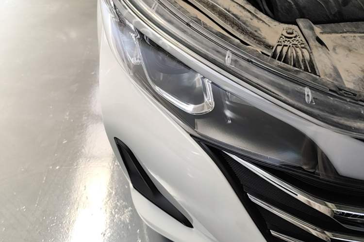 Used GAC Trumpchi M6 2019 270T DCT Luxury Edition (7-seater) China VI Right Front Headlight