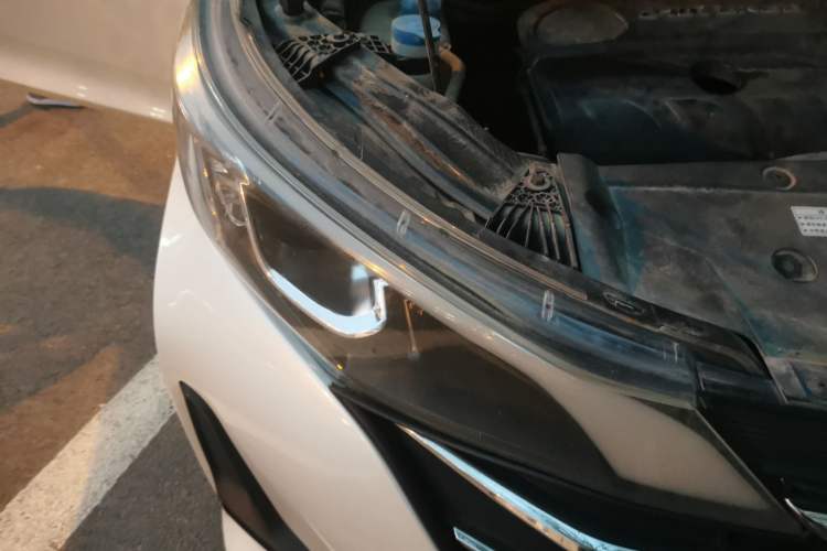 Used GAC Trumpchi M6 2019 270T DCT Luxury Edition (7-seater) China VI Right Front Headlight
